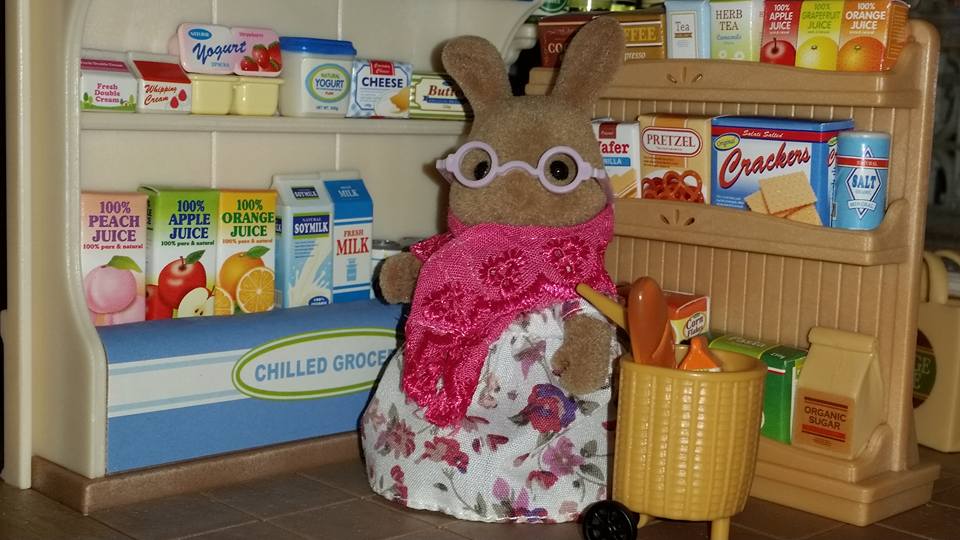 Sylvanian Families Village Store Supermarket Flair EPOCH Dappledawn Rabbit Grandmother