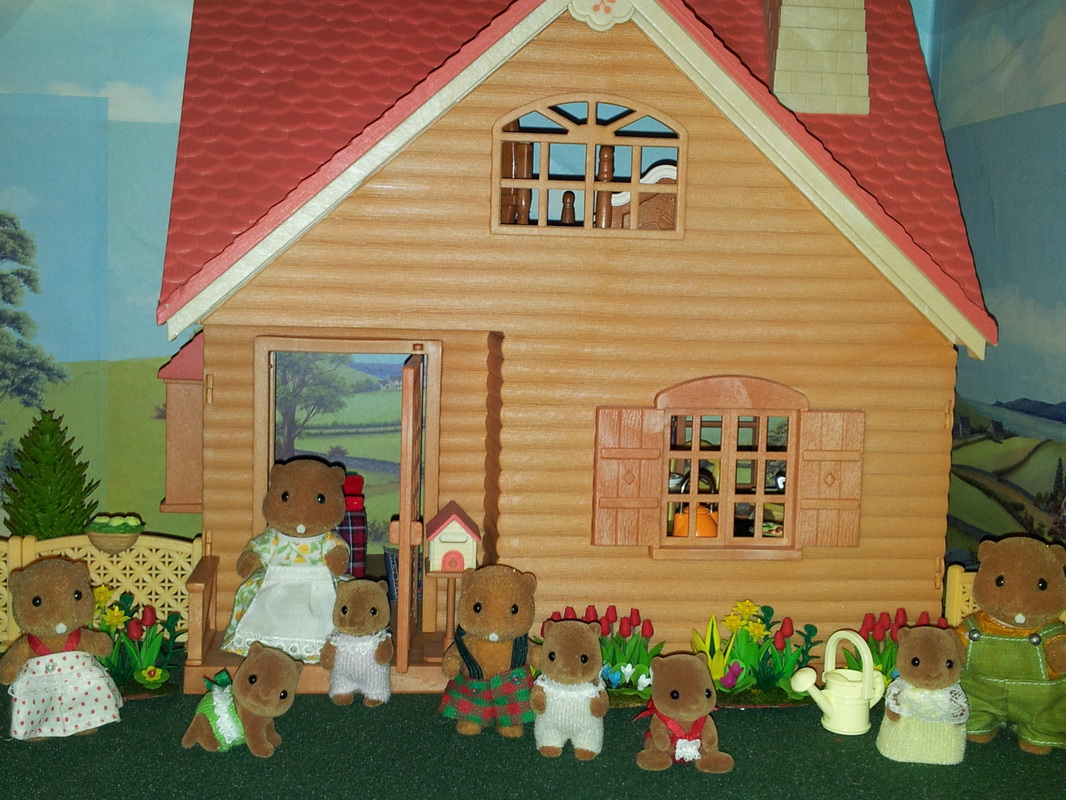 Sylvanian Families UK Copper Beech Cottage Waters Beaver Family