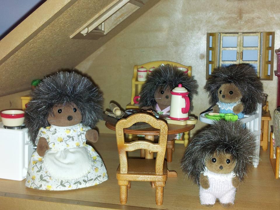 Sylvanian Families UK Bramble Hedgehog Family